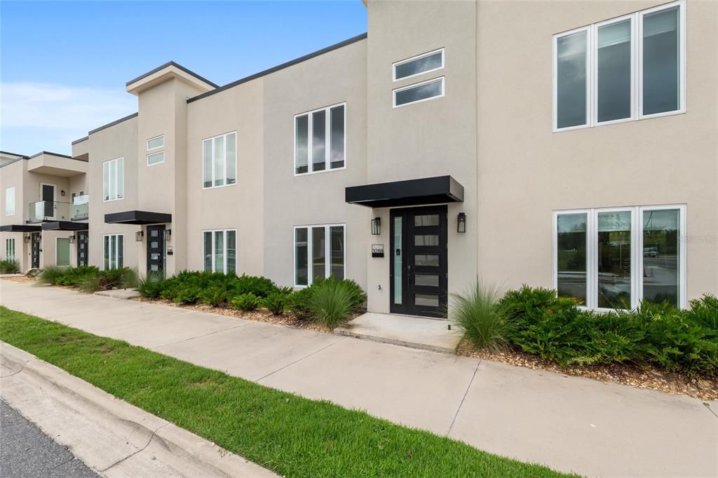 For Sale: $398,000 (3 beds, 2 baths, 1640 Square Feet)