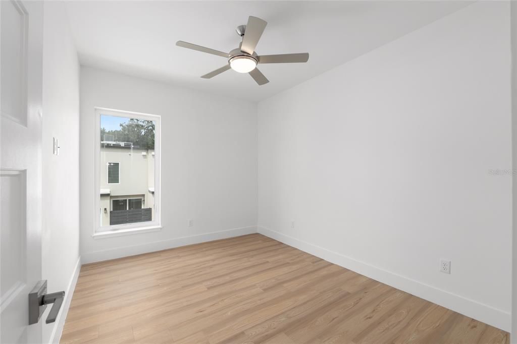 For Sale: $398,000 (3 beds, 2 baths, 1640 Square Feet)