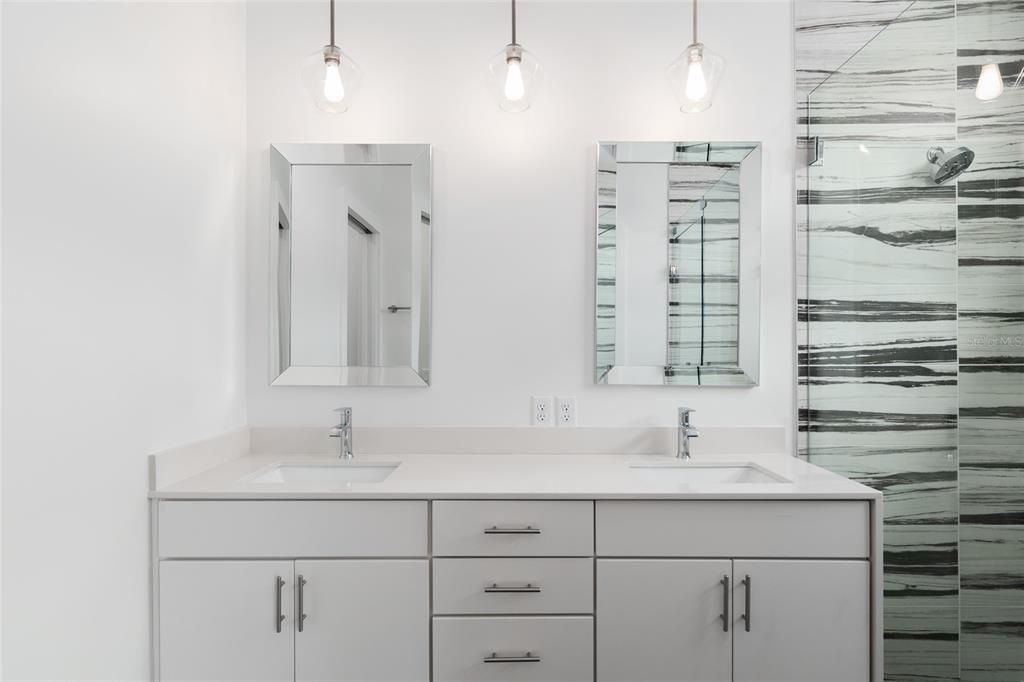 For Sale: $398,000 (3 beds, 2 baths, 1640 Square Feet)