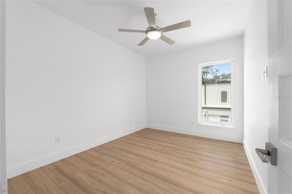 For Sale: $398,000 (3 beds, 2 baths, 1640 Square Feet)