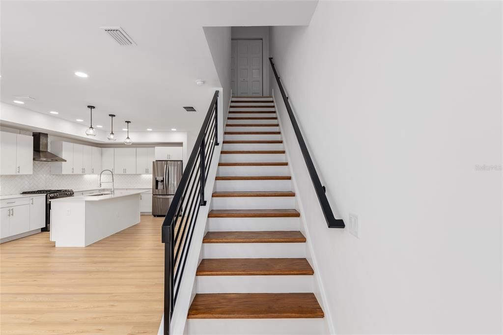 For Sale: $398,000 (3 beds, 2 baths, 1640 Square Feet)