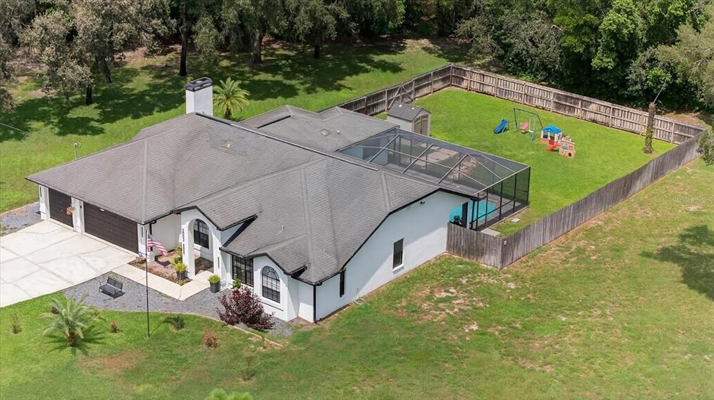 待售: $639,000 (4 贝兹, 2 浴室, 2195 平方英尺)