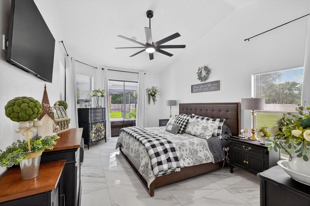 待售: $639,000 (4 贝兹, 2 浴室, 2195 平方英尺)