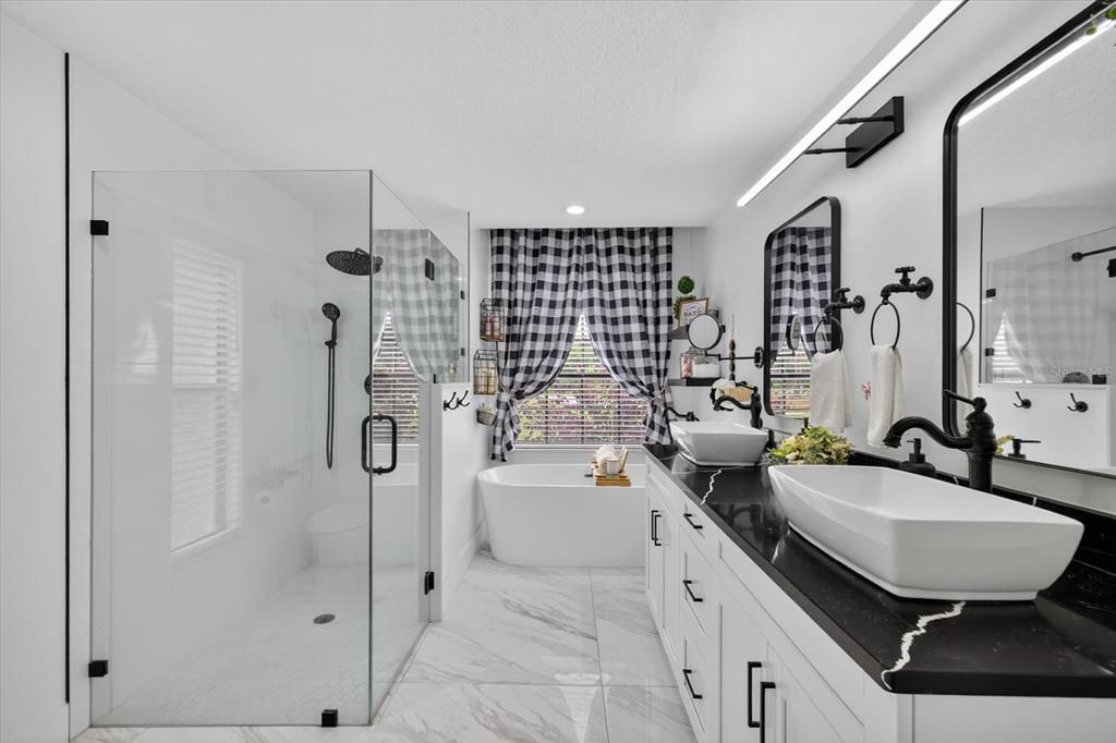 待售: $639,000 (4 贝兹, 2 浴室, 2195 平方英尺)