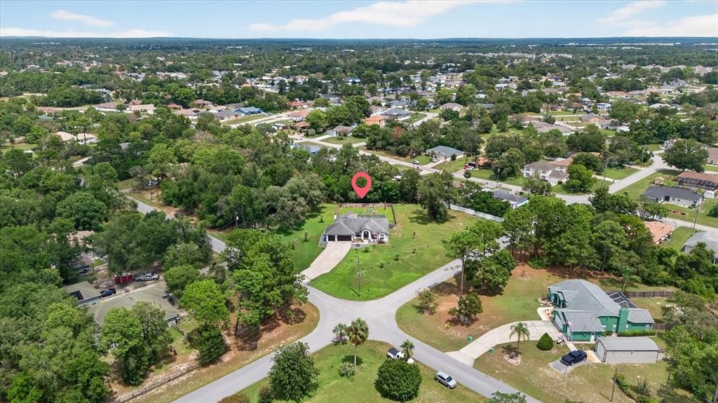 待售: $639,000 (4 贝兹, 2 浴室, 2195 平方英尺)