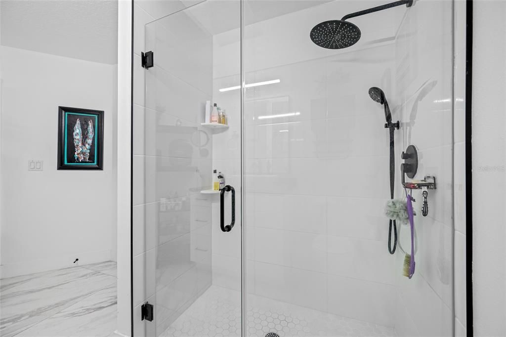 待售: $639,000 (4 贝兹, 2 浴室, 2195 平方英尺)