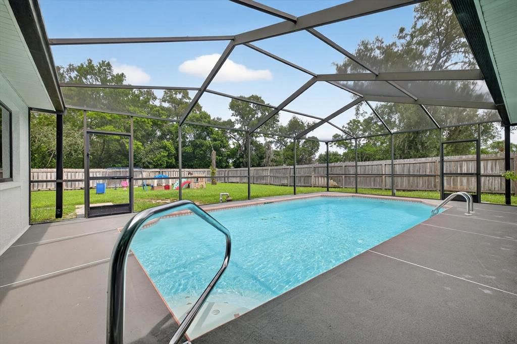 待售: $639,000 (4 贝兹, 2 浴室, 2195 平方英尺)