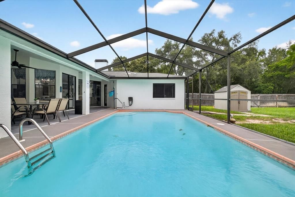 待售: $639,000 (4 贝兹, 2 浴室, 2195 平方英尺)