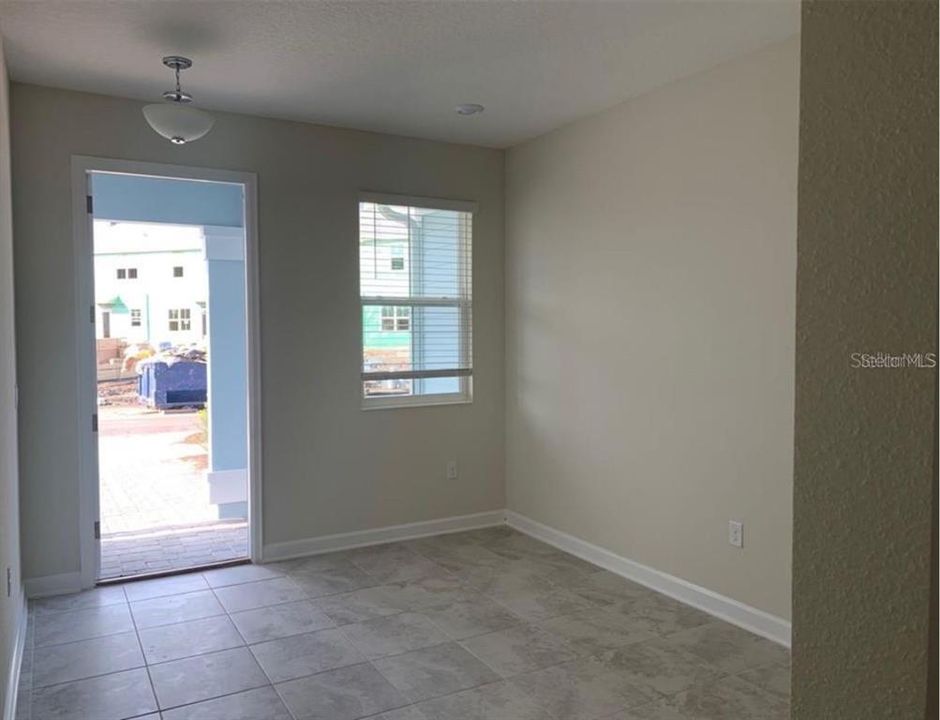 Active With Contract: $2,100 (3 beds, 2 baths, 1674 Square Feet)