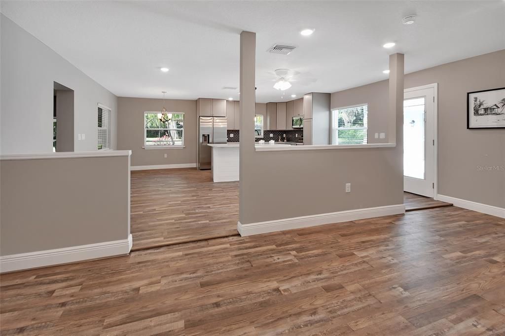 Active With Contract: $499,900 (5 beds, 3 baths, 2696 Square Feet)