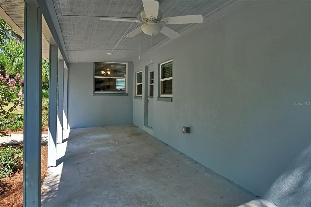 Active With Contract: $499,900 (5 beds, 3 baths, 2696 Square Feet)