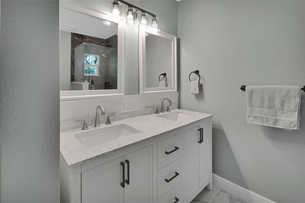 Active With Contract: $499,900 (5 beds, 3 baths, 2696 Square Feet)