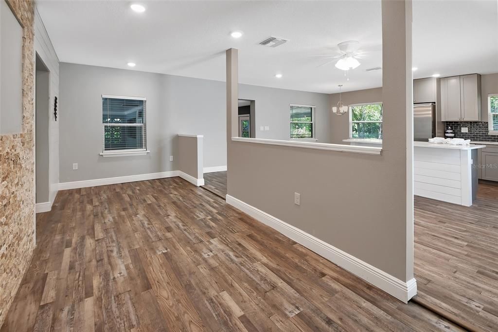 Active With Contract: $499,900 (5 beds, 3 baths, 2696 Square Feet)