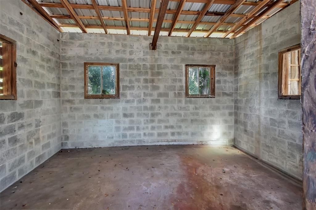 Active With Contract: $499,900 (5 beds, 3 baths, 2696 Square Feet)