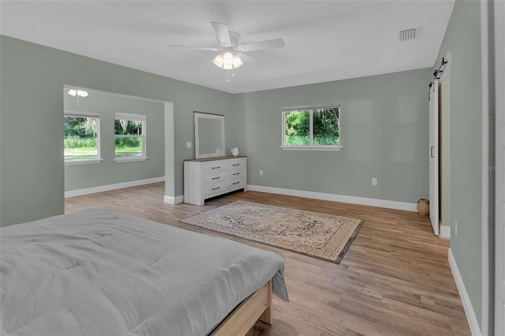 Active With Contract: $499,900 (5 beds, 3 baths, 2696 Square Feet)