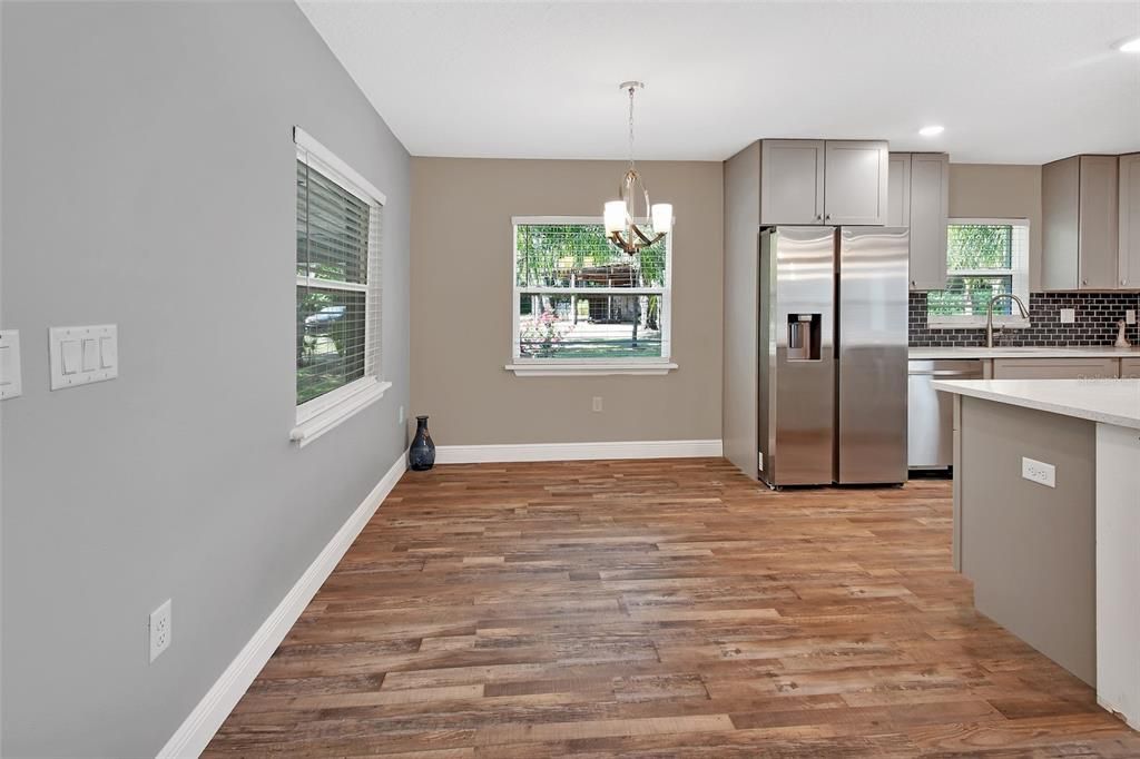 Active With Contract: $499,900 (5 beds, 3 baths, 2696 Square Feet)