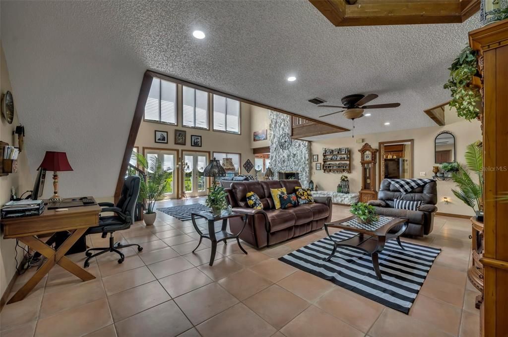 待售: $985,000 (5 贝兹, 3 浴室, 3402 平方英尺)