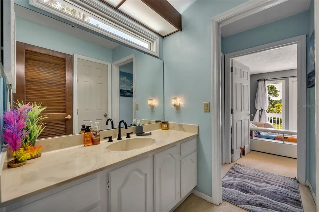 待售: $985,000 (5 贝兹, 3 浴室, 3402 平方英尺)