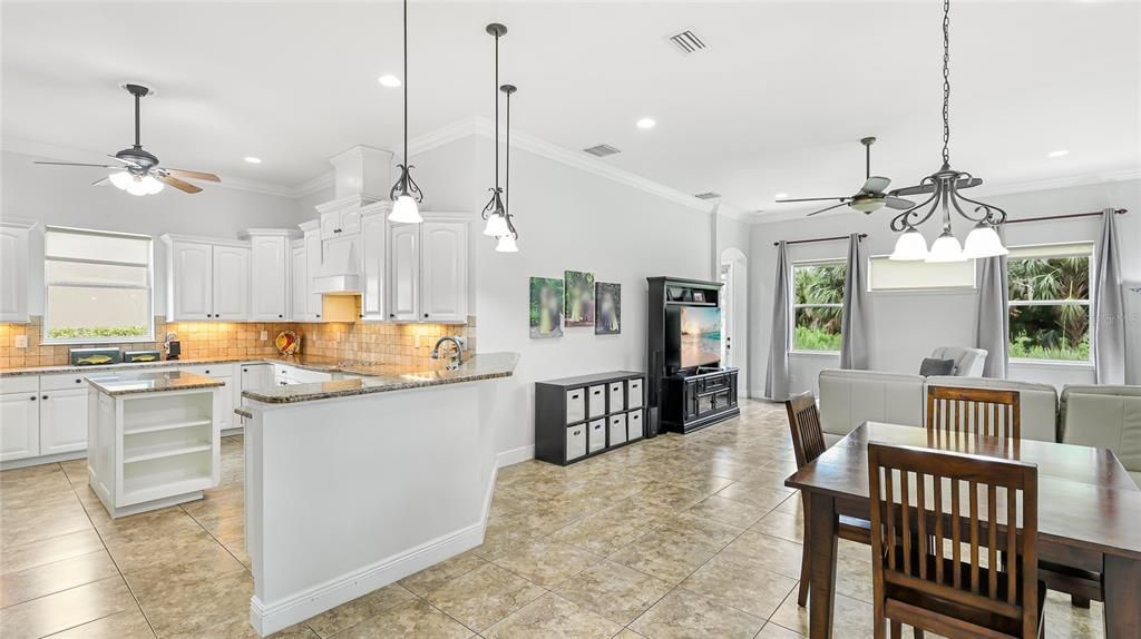 Active With Contract: $824,500 (4 beds, 3 baths, 3431 Square Feet)