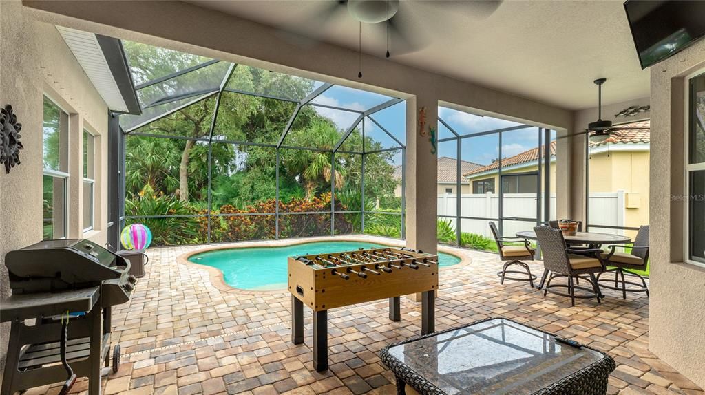 Active With Contract: $824,500 (4 beds, 3 baths, 3431 Square Feet)