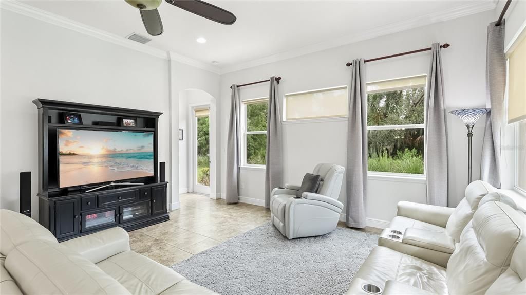 Active With Contract: $824,500 (4 beds, 3 baths, 3431 Square Feet)