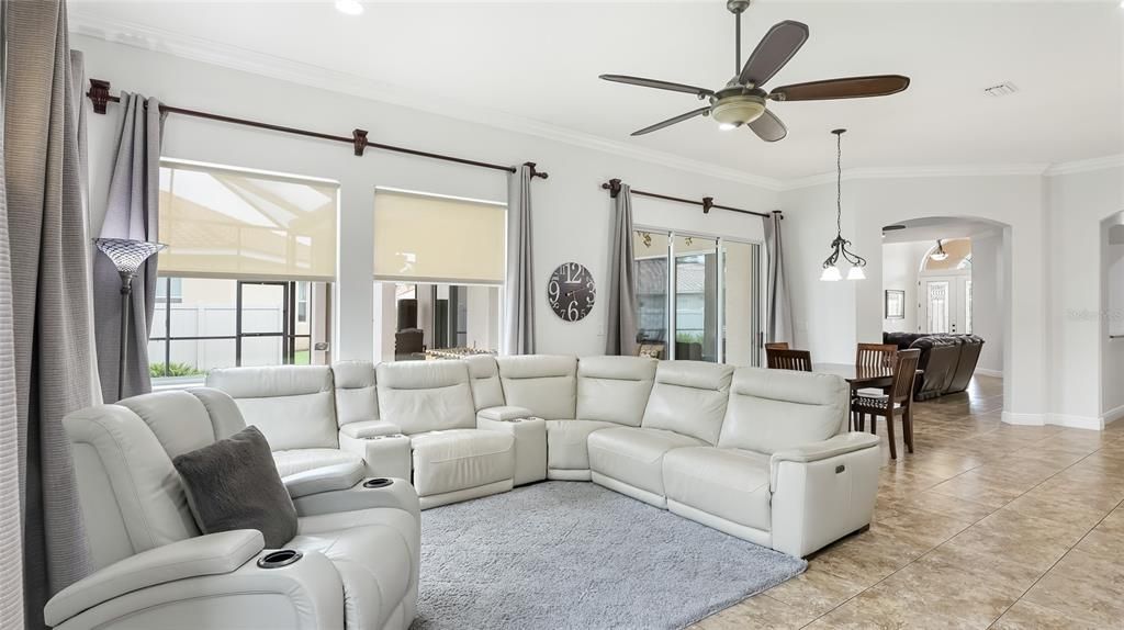 Active With Contract: $824,500 (4 beds, 3 baths, 3431 Square Feet)