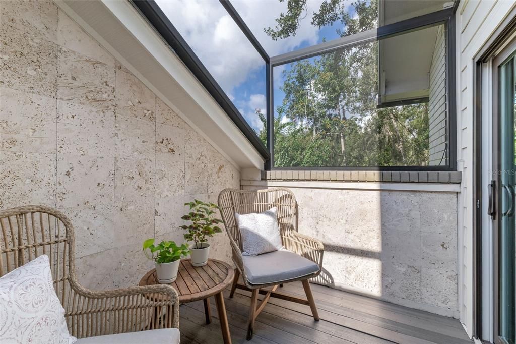 Под контрактом: $2,219,000 (5 спален, 4 ванн, 4328 Квадратных фут)