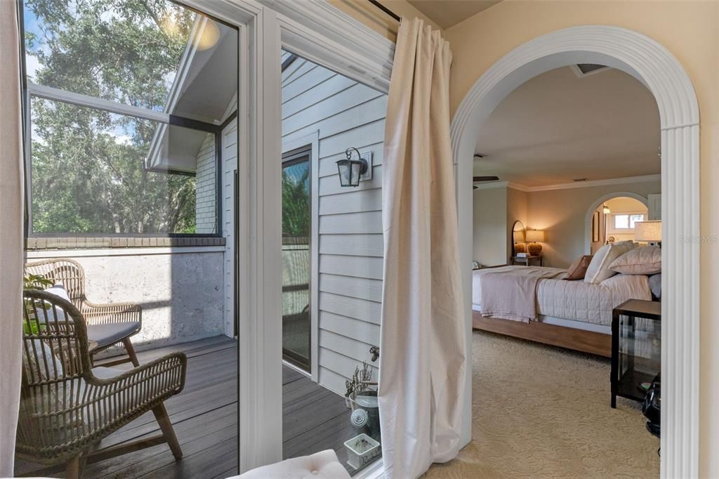 Под контрактом: $2,219,000 (5 спален, 4 ванн, 4328 Квадратных фут)