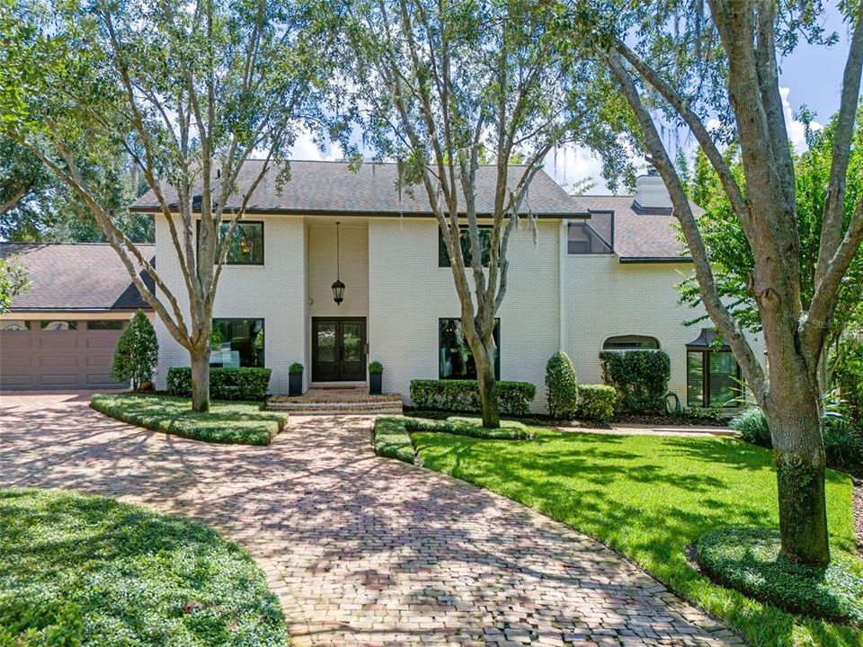 Под контрактом: $2,219,000 (5 спален, 4 ванн, 4328 Квадратных фут)