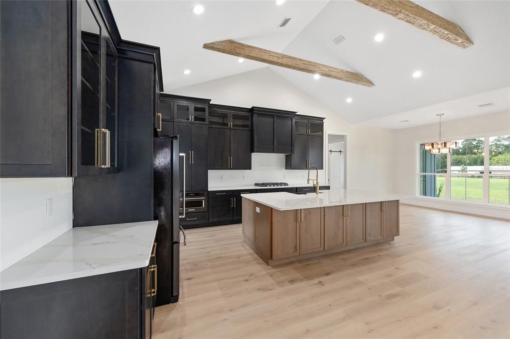 En Venta: $2,749,000 (4 camas, 3 baños, 3122 Pies cuadrados)