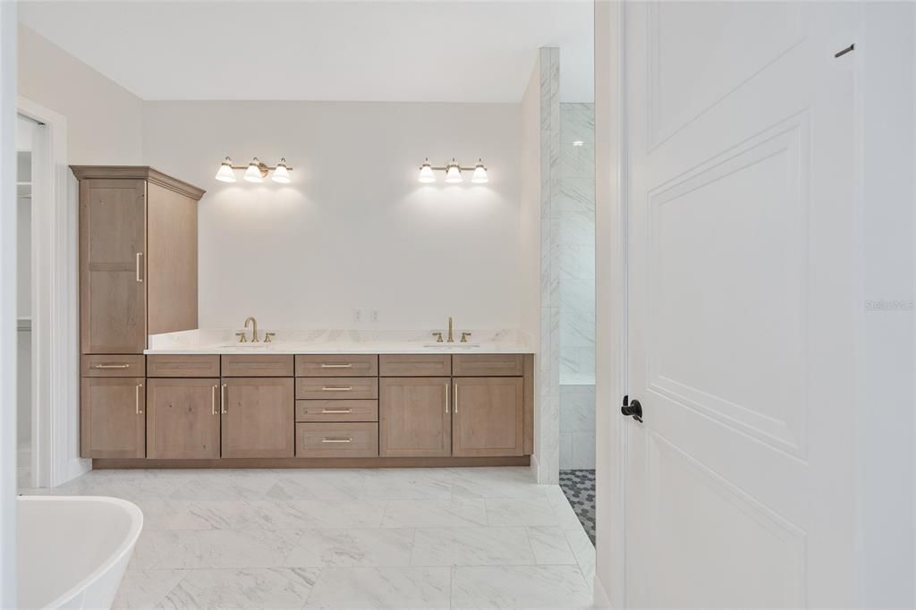 En Venta: $2,749,000 (4 camas, 3 baños, 3122 Pies cuadrados)