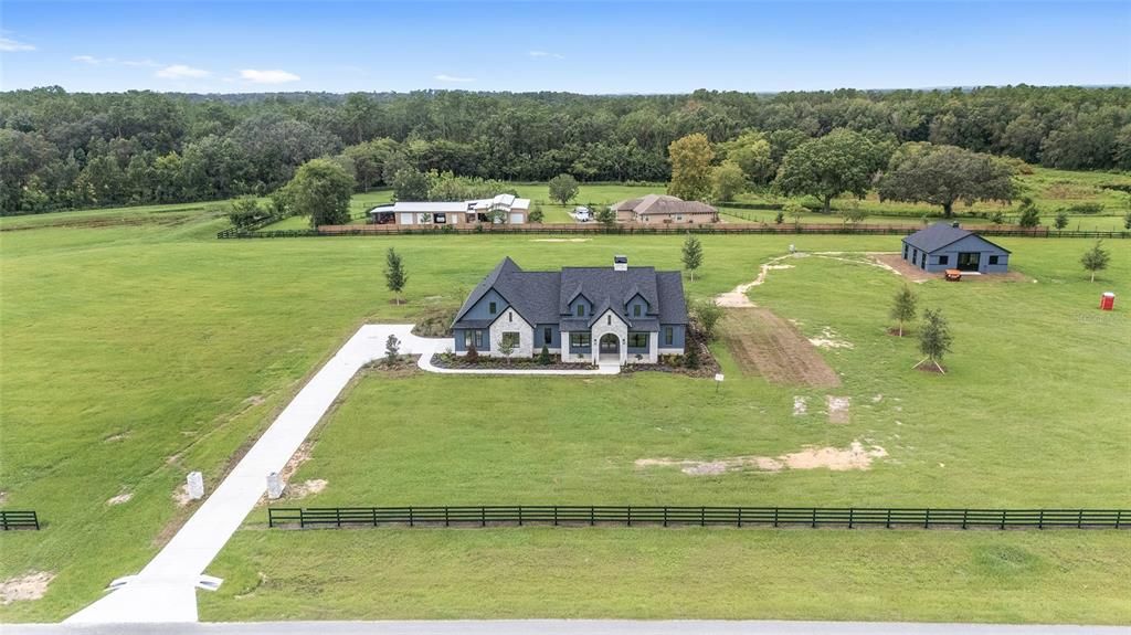 En Venta: $2,749,000 (4 camas, 3 baños, 3122 Pies cuadrados)