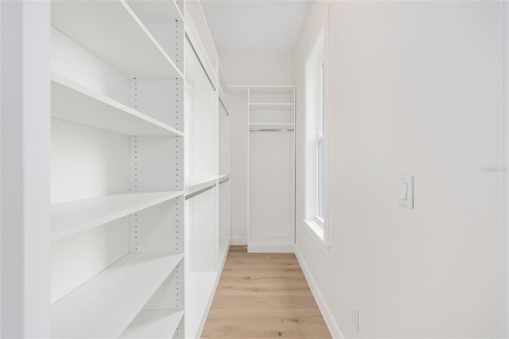 En Venta: $2,749,000 (4 camas, 3 baños, 3122 Pies cuadrados)