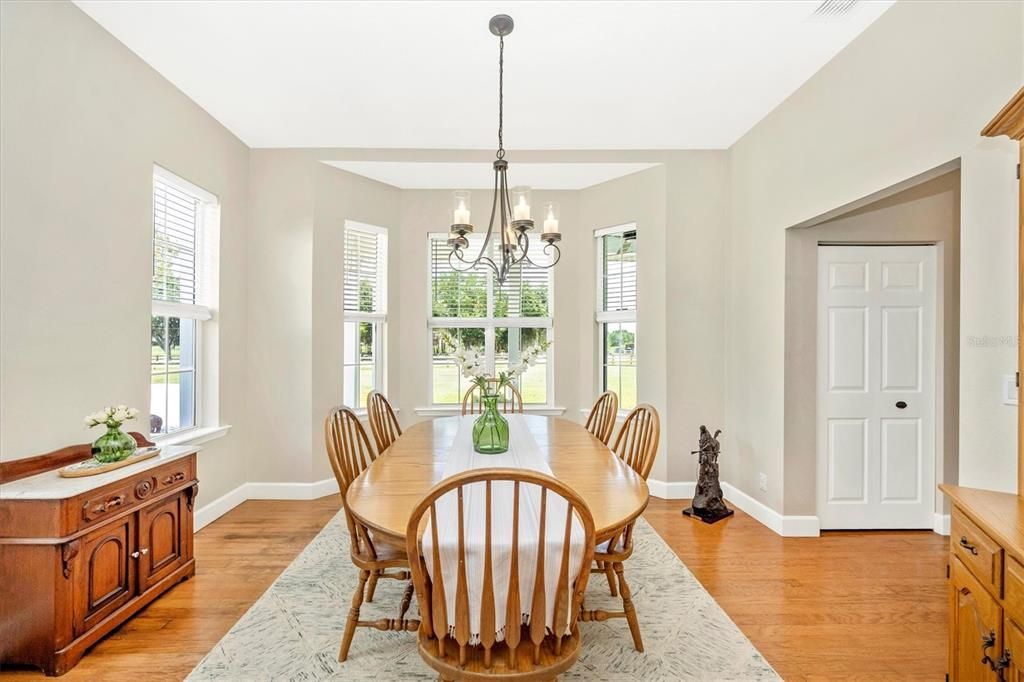 For Sale: $1,350,000 (3 beds, 2 baths, 2929 Square Feet)