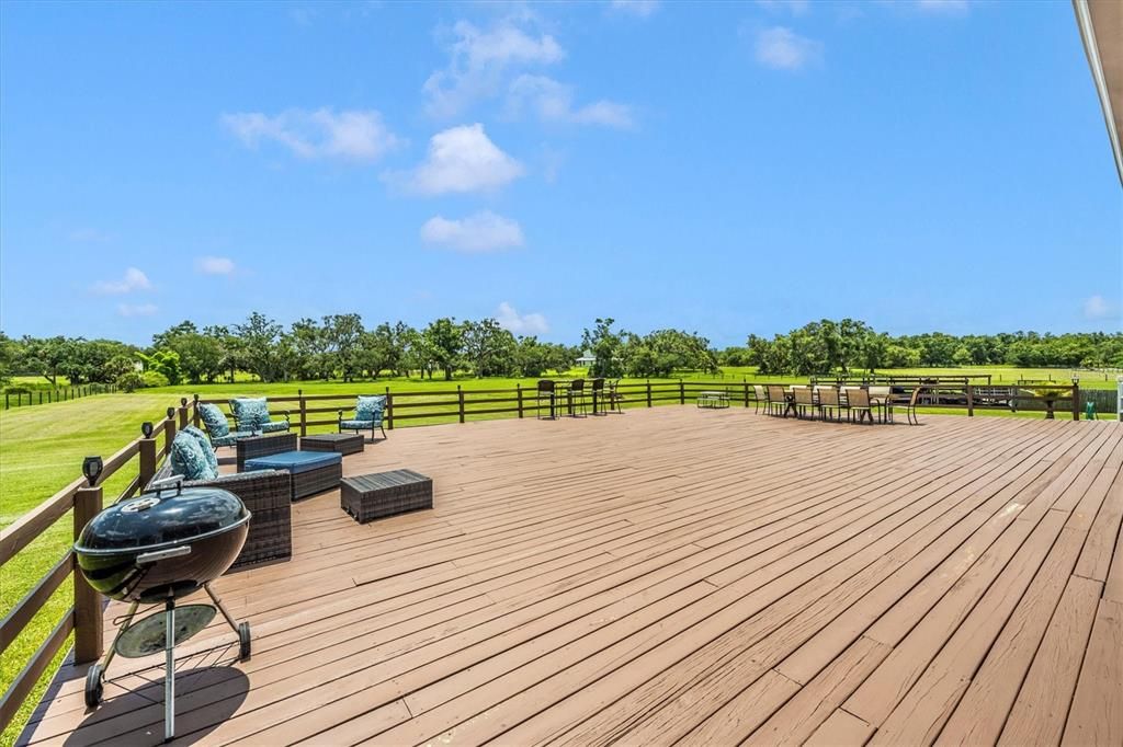 For Sale: $1,350,000 (3 beds, 2 baths, 2929 Square Feet)