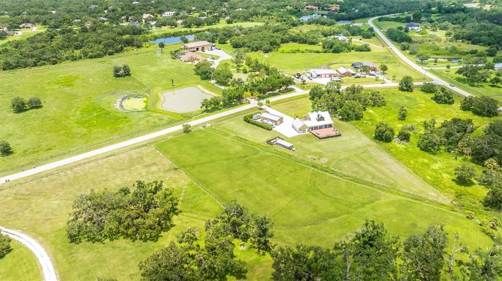 For Sale: $1,350,000 (3 beds, 2 baths, 2929 Square Feet)