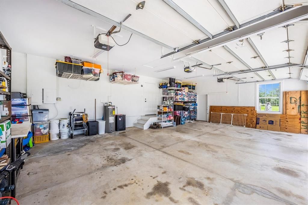 For Sale: $1,350,000 (3 beds, 2 baths, 2929 Square Feet)