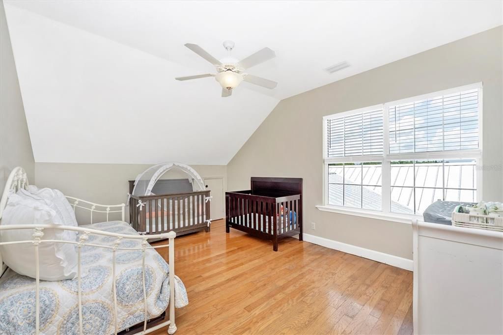 For Sale: $1,350,000 (3 beds, 2 baths, 2929 Square Feet)