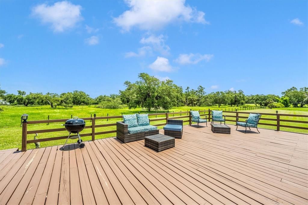 For Sale: $1,350,000 (3 beds, 2 baths, 2929 Square Feet)