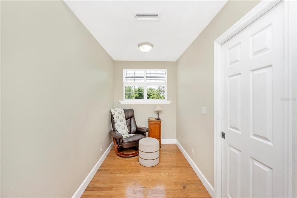 For Sale: $1,350,000 (3 beds, 2 baths, 2929 Square Feet)