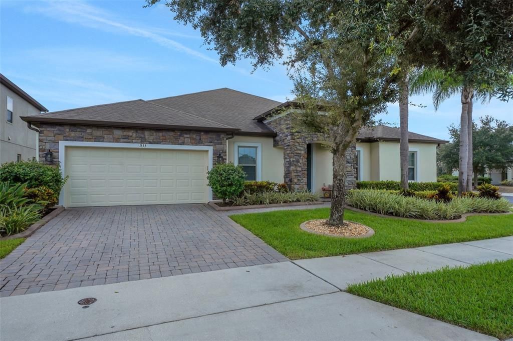 En Venta: $999,000 (4 camas, 3 baños, 3261 Pies cuadrados)