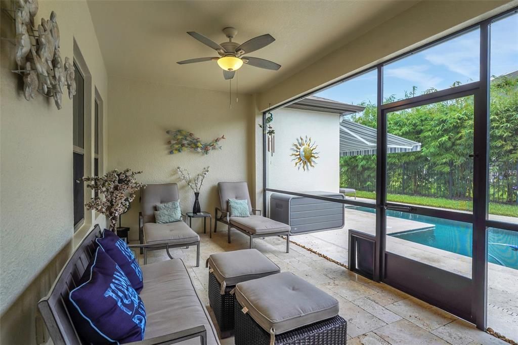 En Venta: $999,000 (4 camas, 3 baños, 3261 Pies cuadrados)