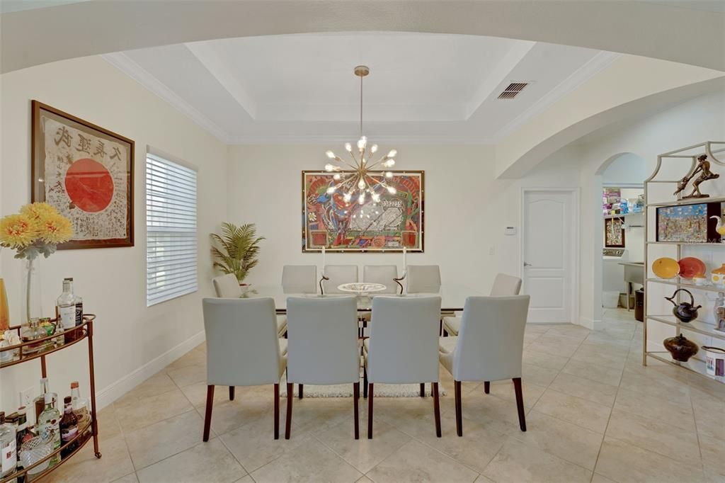 En Venta: $999,000 (4 camas, 3 baños, 3261 Pies cuadrados)