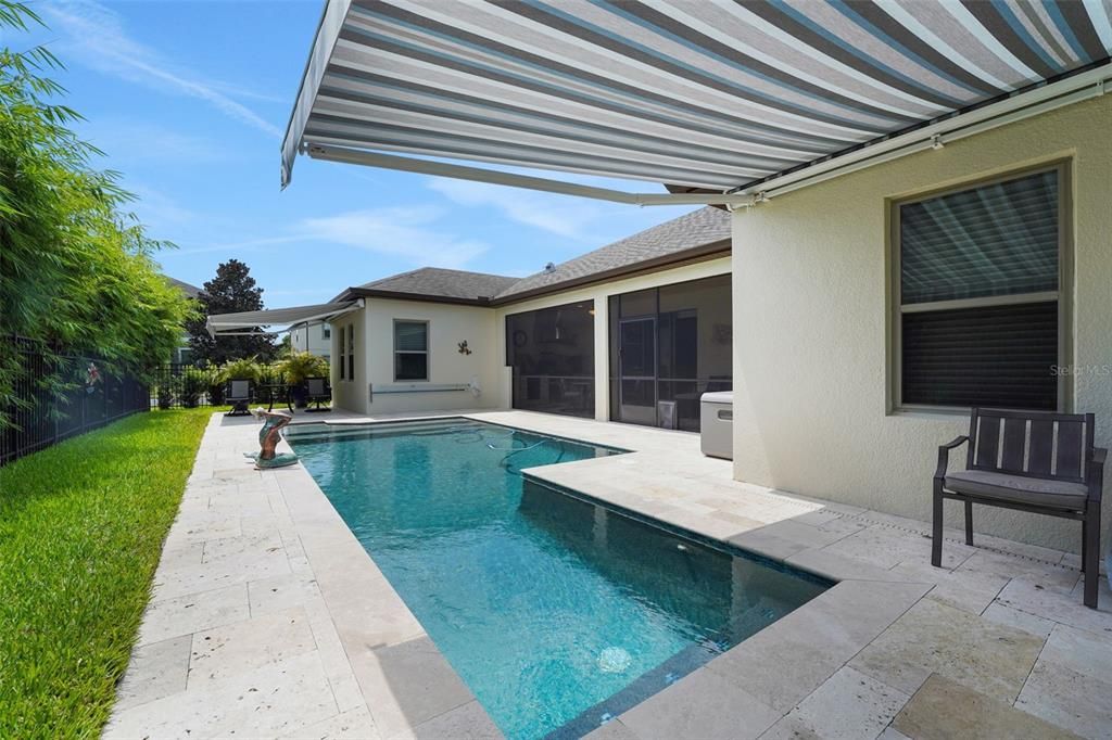 En Venta: $999,000 (4 camas, 3 baños, 3261 Pies cuadrados)