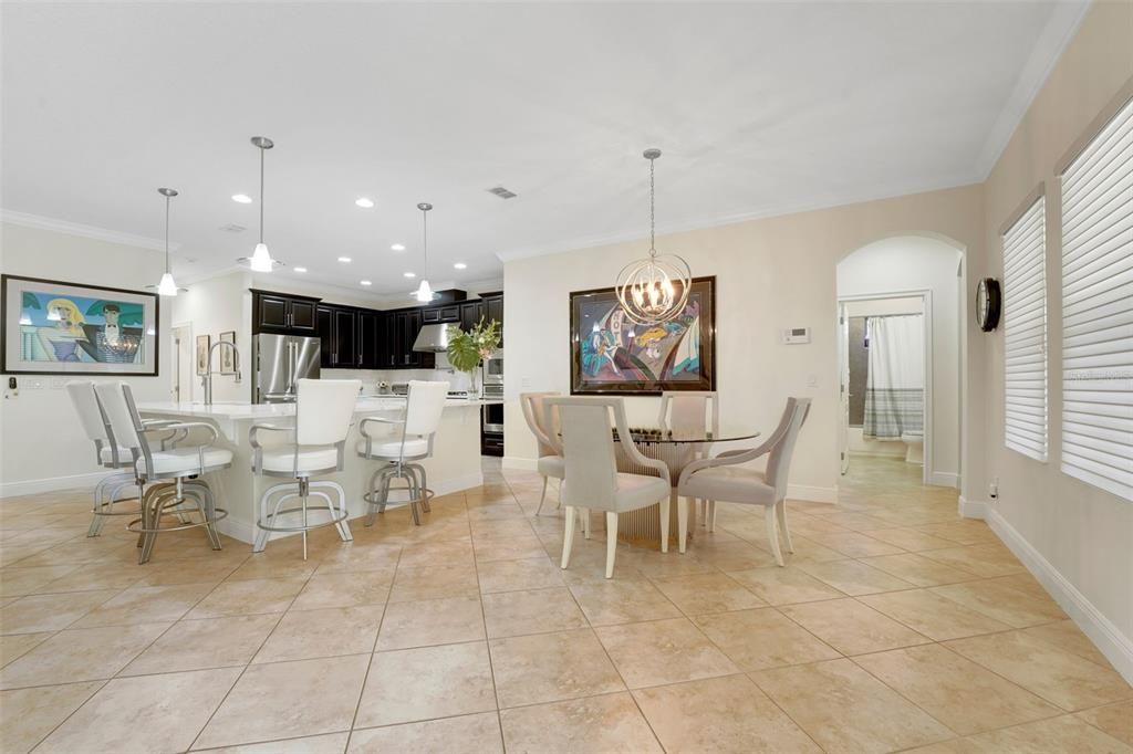 En Venta: $999,000 (4 camas, 3 baños, 3261 Pies cuadrados)