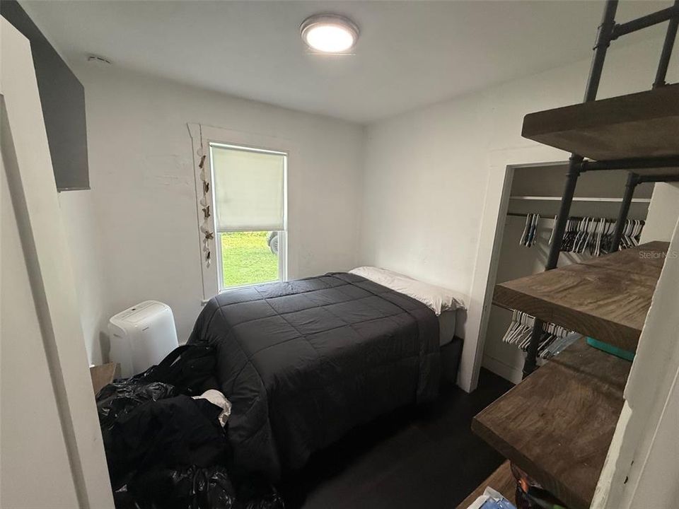 For Sale: $189,900 (2 beds, 1 baths, 688 Square Feet)