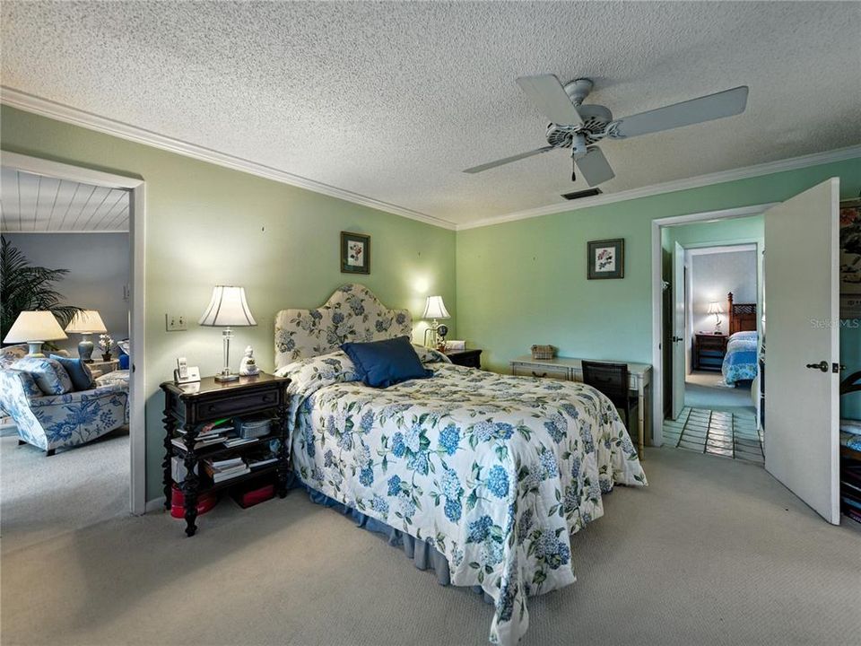 待售: $165,000 (2 贝兹, 2 浴室, 1280 平方英尺)