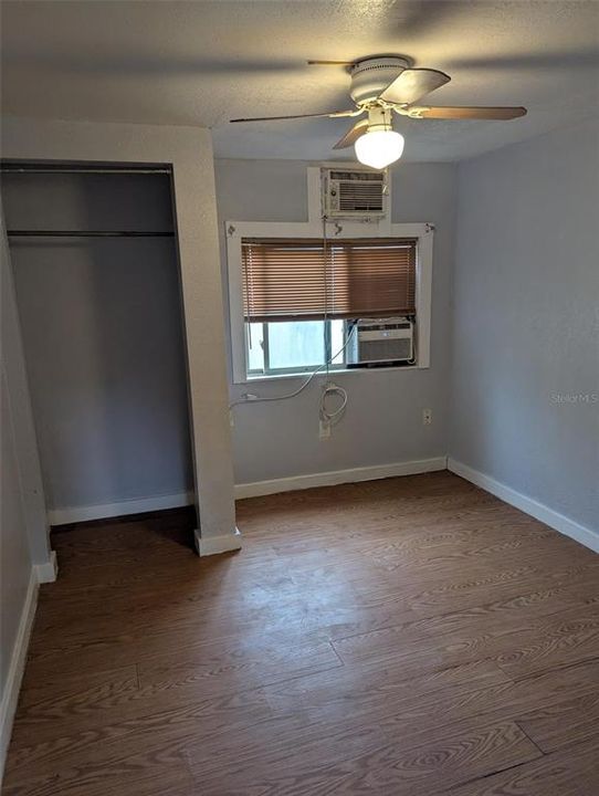 待售: $274,900 (3 贝兹, 0 浴室, 1175 平方英尺)