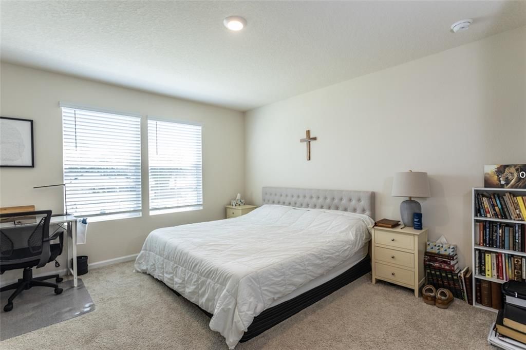 For Sale: $260,000 (3 beds, 2 baths, 1756 Square Feet)