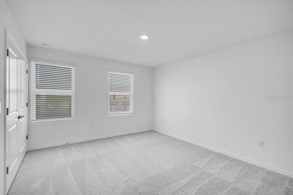 Active With Contract: $249,000 (2 beds, 2 baths, 1178 Square Feet)